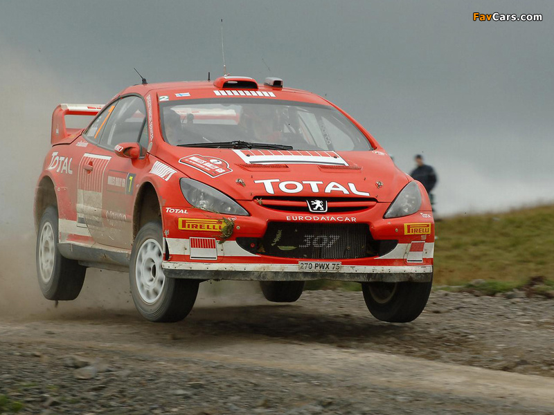 źródło: favcars.com | 307 WRC był złośliwie nazywany "wielorybem"